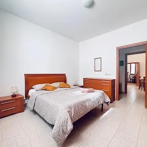 Casa Con Giardino E Accesso Indipendente , Bergamo Italia